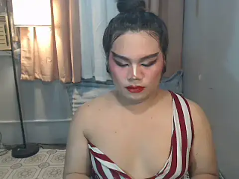 TSbrianaHugeCock webcam show