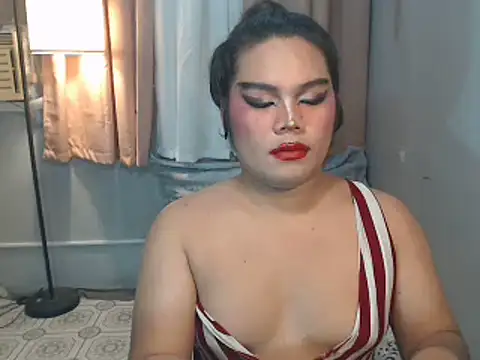 TSbrianaHugeCockn Webbikameraesitys