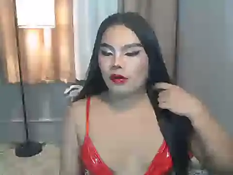 הופעת וובקאם של TSbrianaHugeCock
