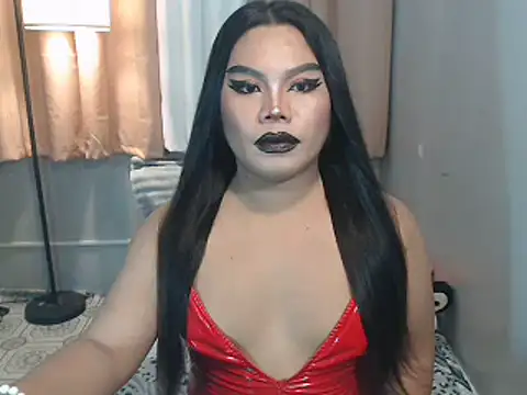 TSbrianaHugeCock 网络视讯表演