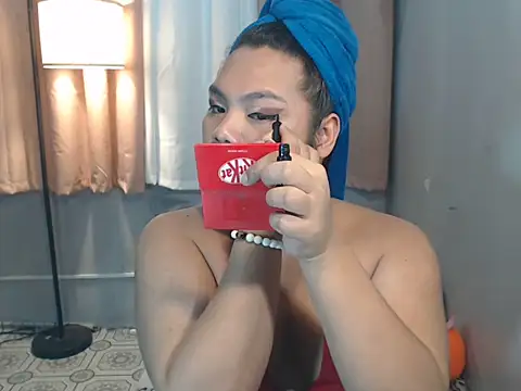 TSbrianaHugeCock's Webcam Show