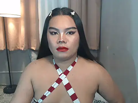 TSbrianaHugeCock 网络视讯表演