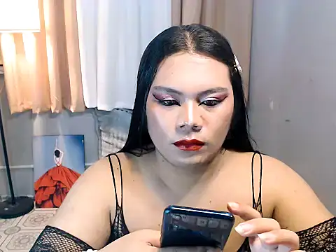 TSbrianaHugeCock Webcamshow