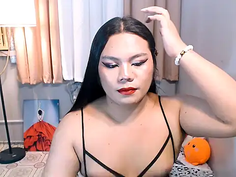 TSbrianaHugeCock Adlı Modelin Web Kamerası Şovu