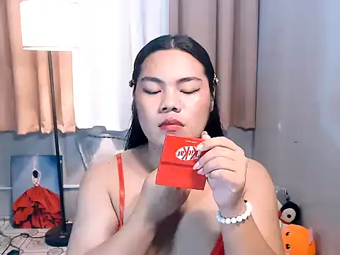 TSbrianaHugeCock Webcamshow
