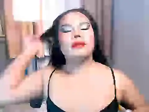 TSbrianaHugeCock 在線直播表演