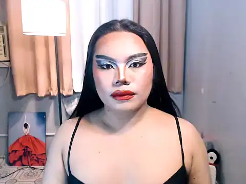 הופעת וובקאם של TSbrianaHugeCock