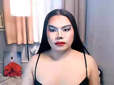 הופעת וובקאם של TSbrianaHugeCock