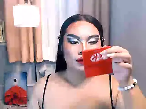 Вебкам-шоу TSbrianaHugeCock
