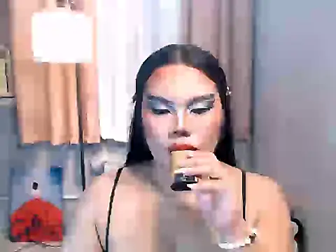 TSbrianaHugeCock Webcam-Show