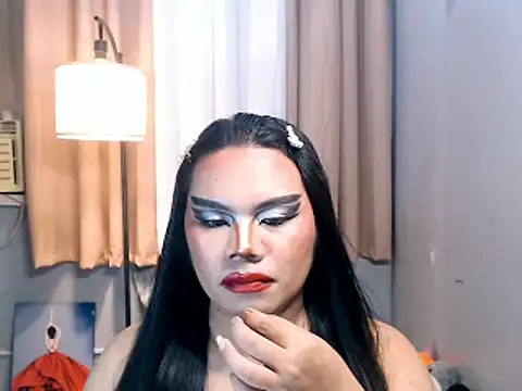 Вебкам-шоу TSbrianaHugeCock