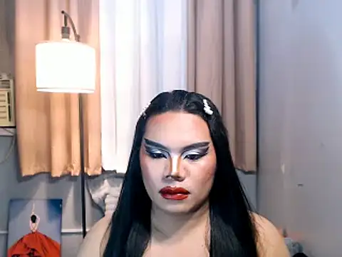 TSbrianaHugeCock Show in webcam