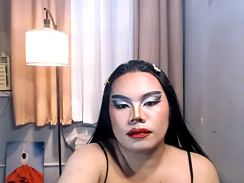 Show de TSbrianaHugeCock na webcam