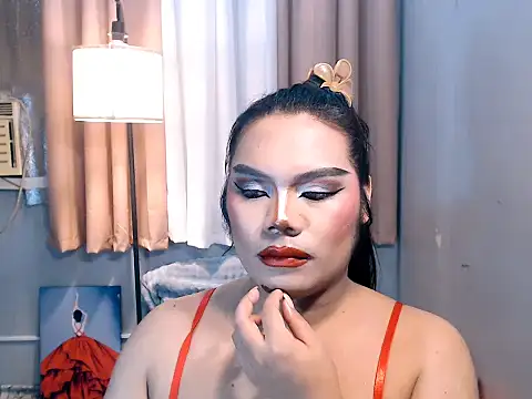 Show de TSbrianaHugeCock na webcam