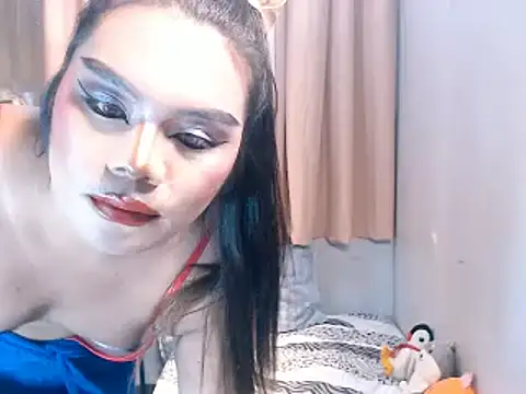 TSbrianaHugeCock Adlı Modelin Web Kamerası Şovu