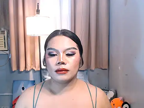 TSbrianaHugeCock's Webcam Show