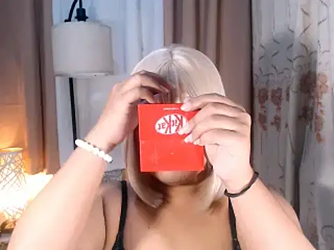TSbrianaHugeCock 웹캠 쇼