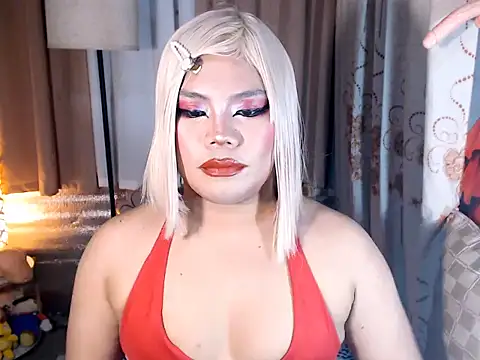 TSbrianaHugeCock Show in webcam