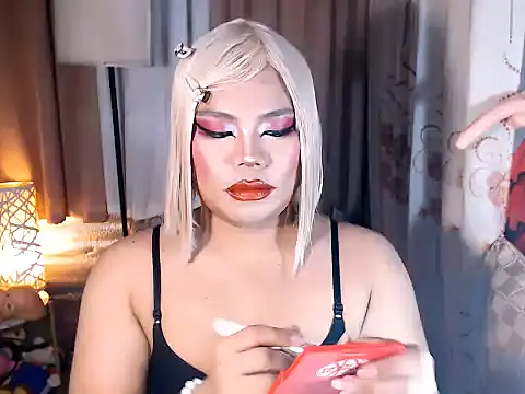 TSbrianaHugeCock webcam show