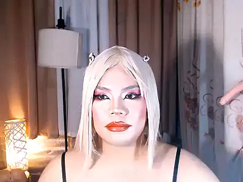 TSbrianaHugeCock Webcamshow