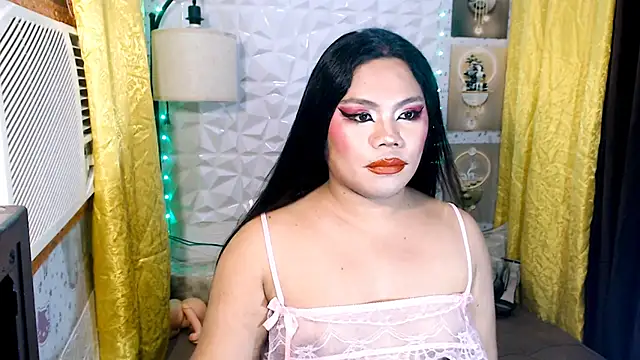 TSbrianaHugeCock Show in webcam