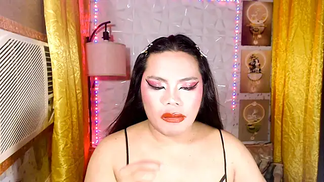 Show de TSbrianaHugeCock na webcam