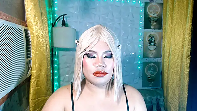 TSbrianaHugeCock Pertunjukan Webcam
