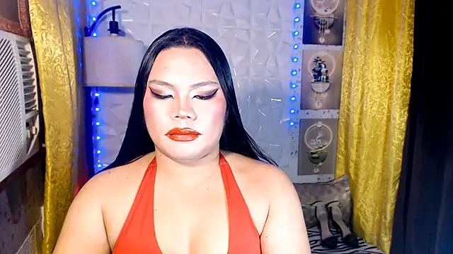 TSbrianaHugeCock 网络视讯表演