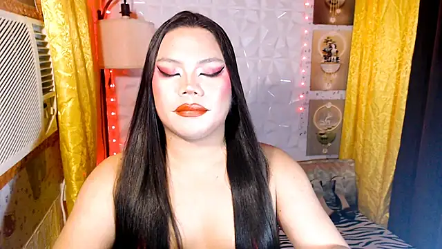 TSbrianaHugeCock's Webcam Show