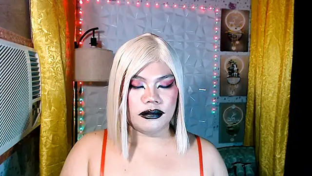TSbrianaHugeCock 웹캠 쇼