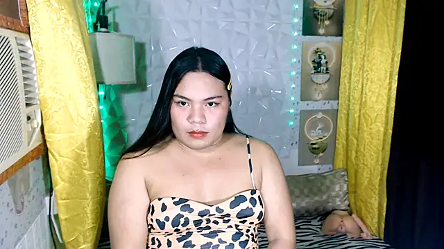 TSbrianaHugeCock's Webcam Show