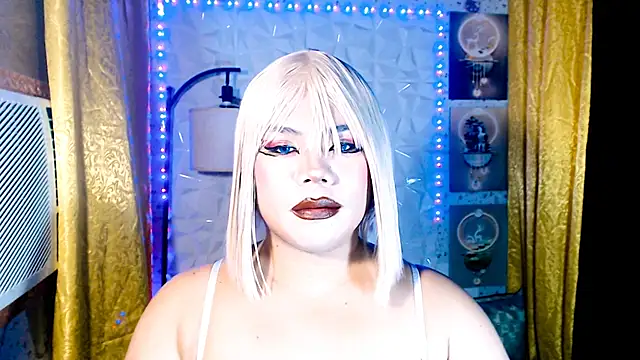Show de TSbrianaHugeCock na webcam
