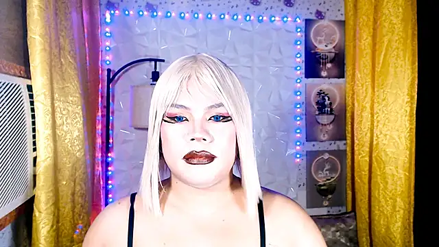 Show webcam de TSbrianaHugeCock