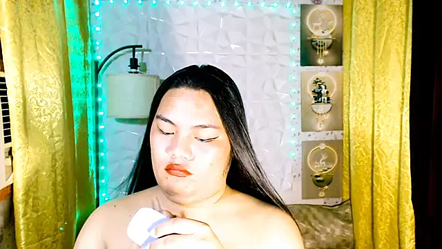 TSbrianaHugeCock's Webcam Show
