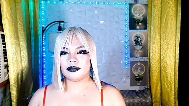 TSbrianaHugeCock's Webcam Show
