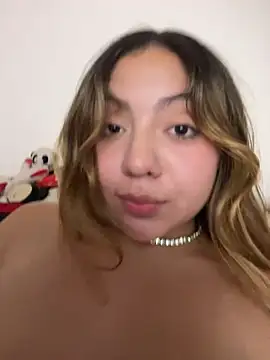 Pertunjukan Kamera Web Bonni_lohan