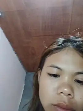 Pertunjukan Kamera Web Ella_sayieee-squirter