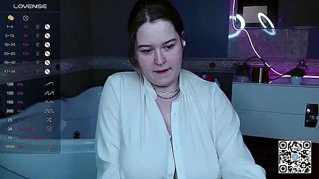 HelenHartt Chat XXX in diretta