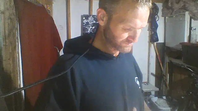 OTTO0410 Show in webcam