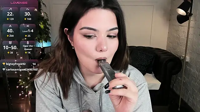 Dark_Moni webcam show