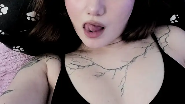 دردشة Dark_Moni الجنسية المباشرة