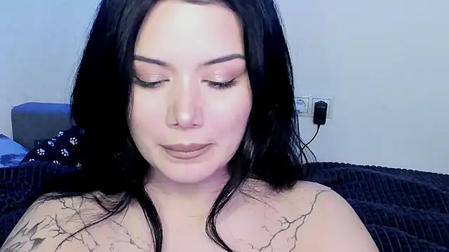 دردشة Dark_Moni الجنسية المباشرة