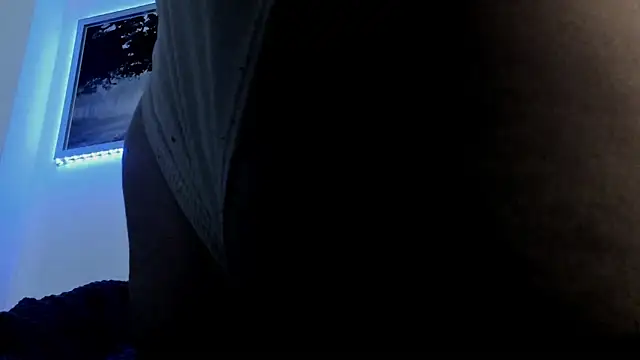Dark_Moni Live Chatraum