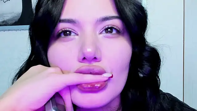 دردشة Dark_Moni الجنسية المباشرة