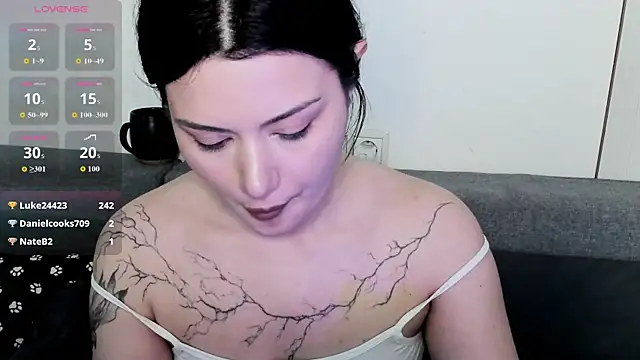 Dark_Moni Live XXX-chat