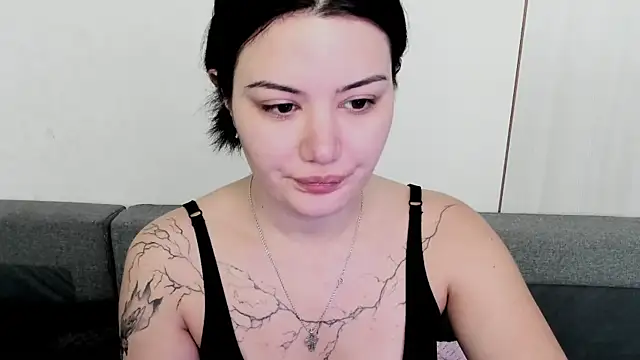 Dark_Moni Live XXX-chat