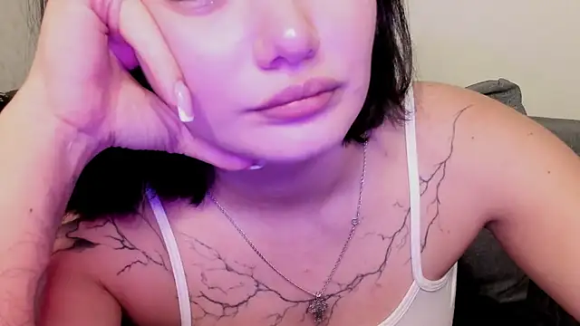 Dark_Moni élő XXX-chatje