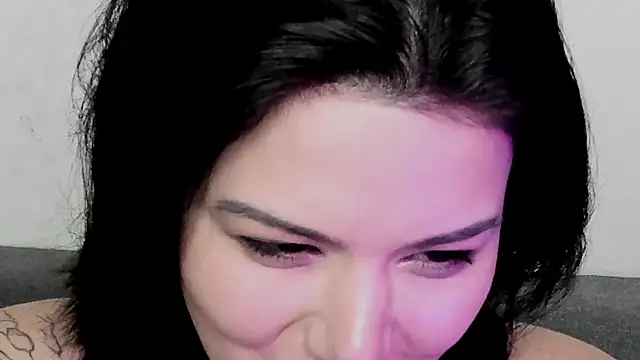 دردشة Dark_Moni الجنسية المباشرة