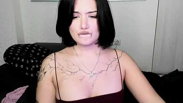 Dark_Moni live XXX chat