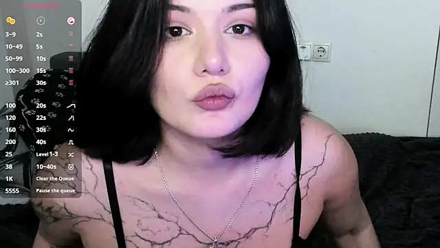 دردشة Dark_Moni الجنسية المباشرة